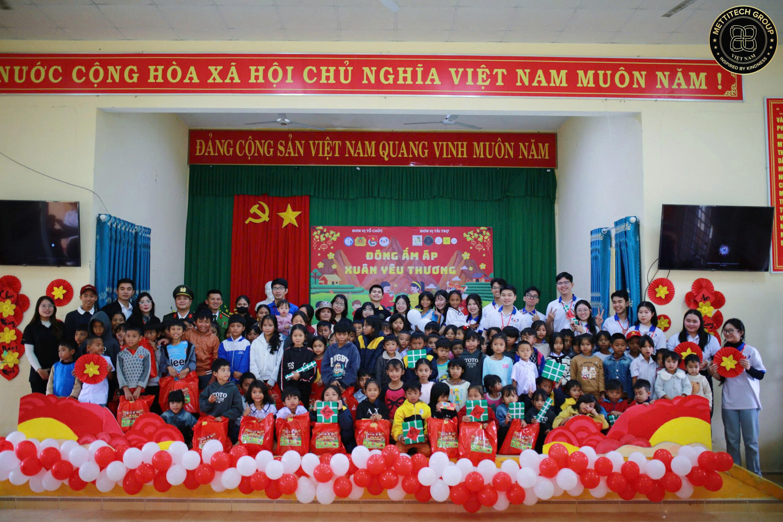 lan-toa-yeu-thuong-cung-“dong-am-ap-–-xuan-yeu-thuong-2026”